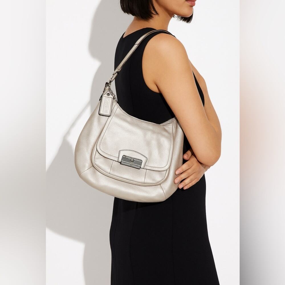 COACH Kristin Leather Shoulder Bag Champagne/Light Pink